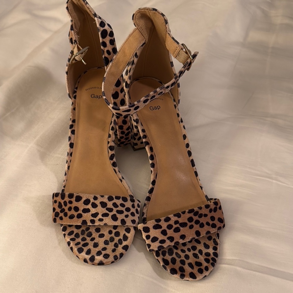 Gap Women's Leopard Print Sandals
